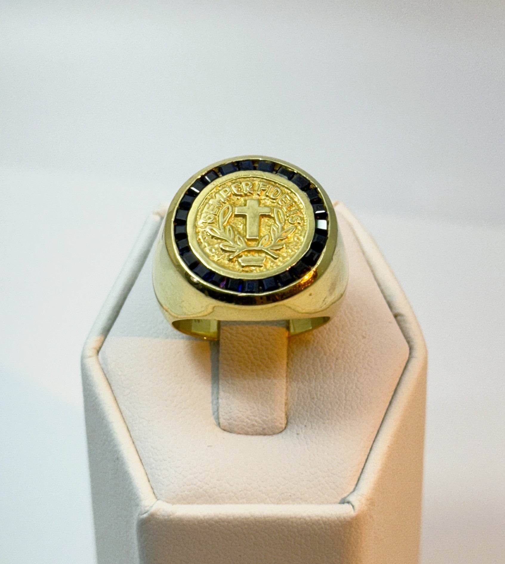 Vintage 18K Gold & Natural Sapphire Signet Ring – “Semper Fidelis” Cross & Laurel Motif, 24.5g Estate Statement Ring
