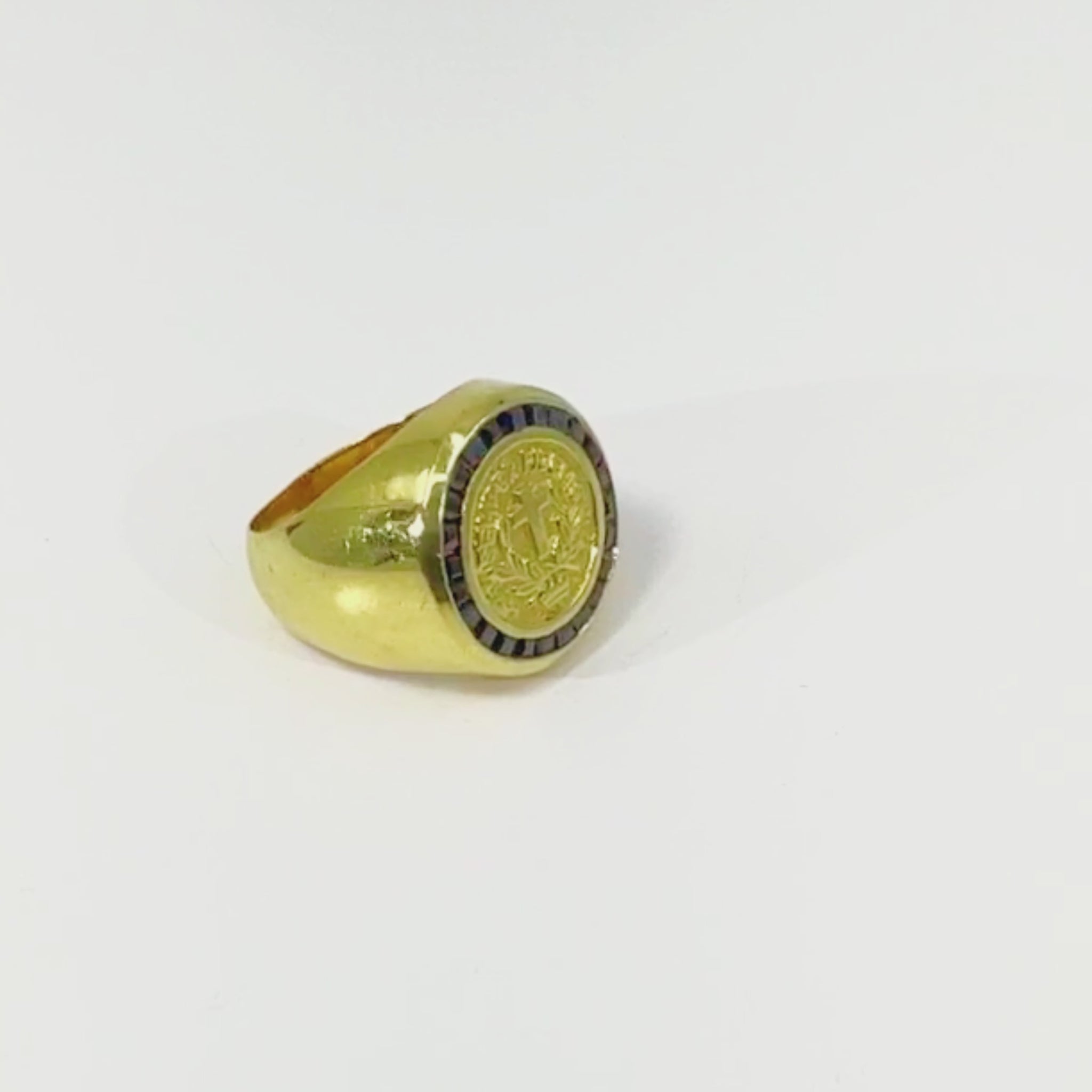 Vintage 18K Gold & Natural Sapphire Signet Ring – “Semper Fidelis” Cross & Laurel Motif, 24.5g Estate Statement Ring