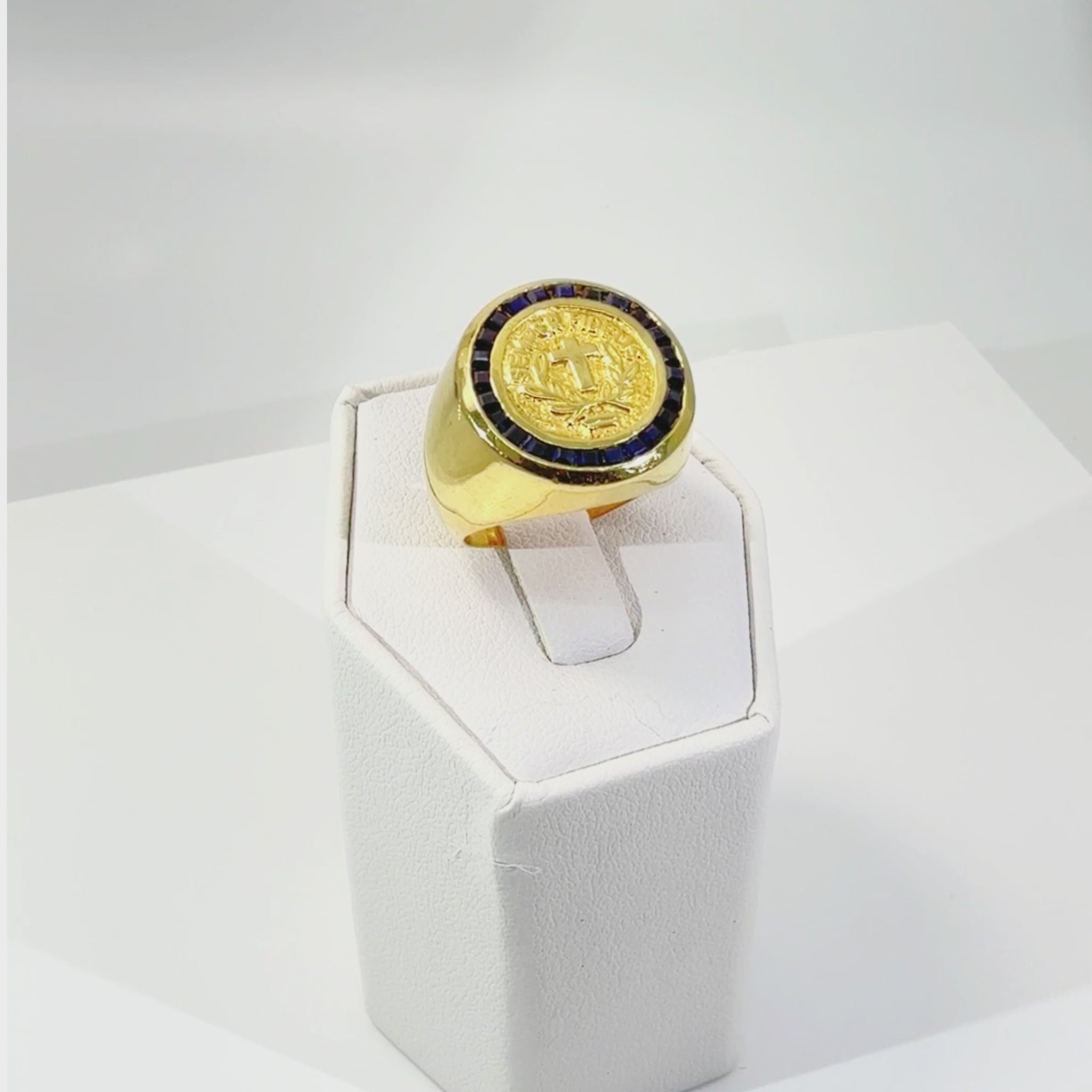 Vintage 18K Gold & Natural Sapphire Signet Ring – “Semper Fidelis” Cross & Laurel Motif, 24.5g Estate Statement Ring